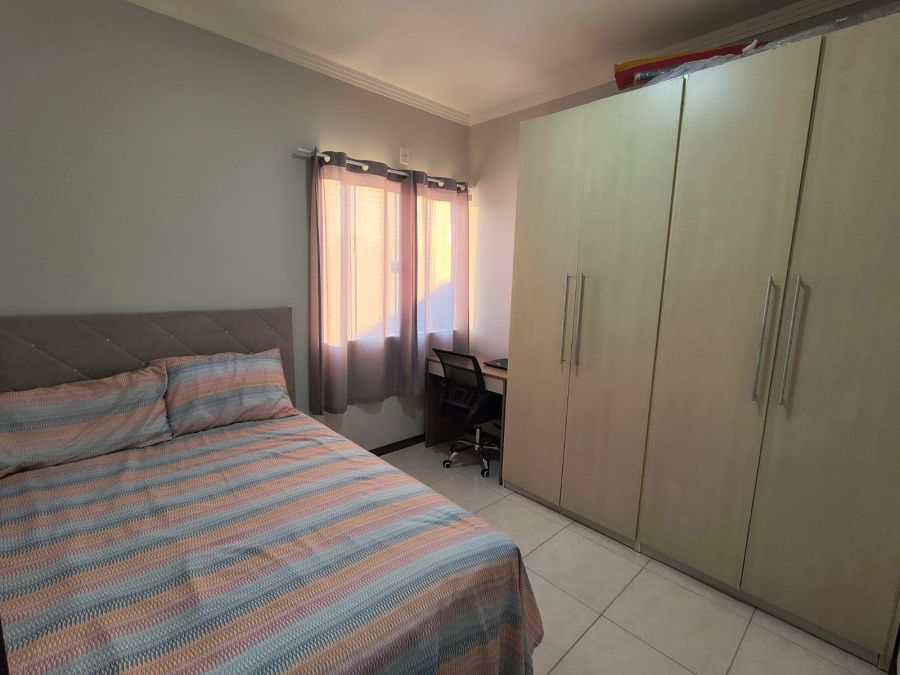 Imagem Apartamento no Jaraguá Esquerdo com 1 Suíte + 1 Dormitório, Mobiliado