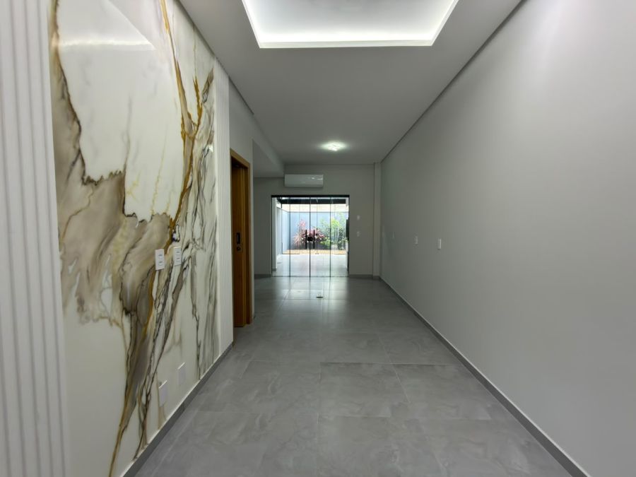 Imagem Casa geminada ao lado da via verde