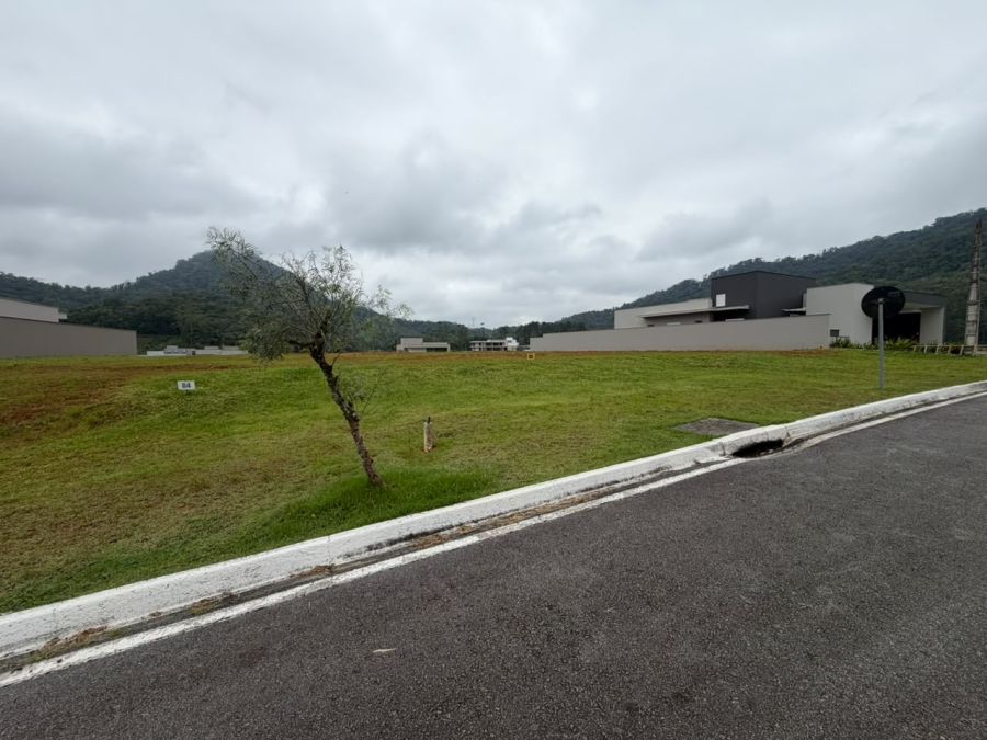 Imagem Lote de 560 m² em condomínio fechado à venda, Duquesa de Chartres - Jaraguá do Sul/SC