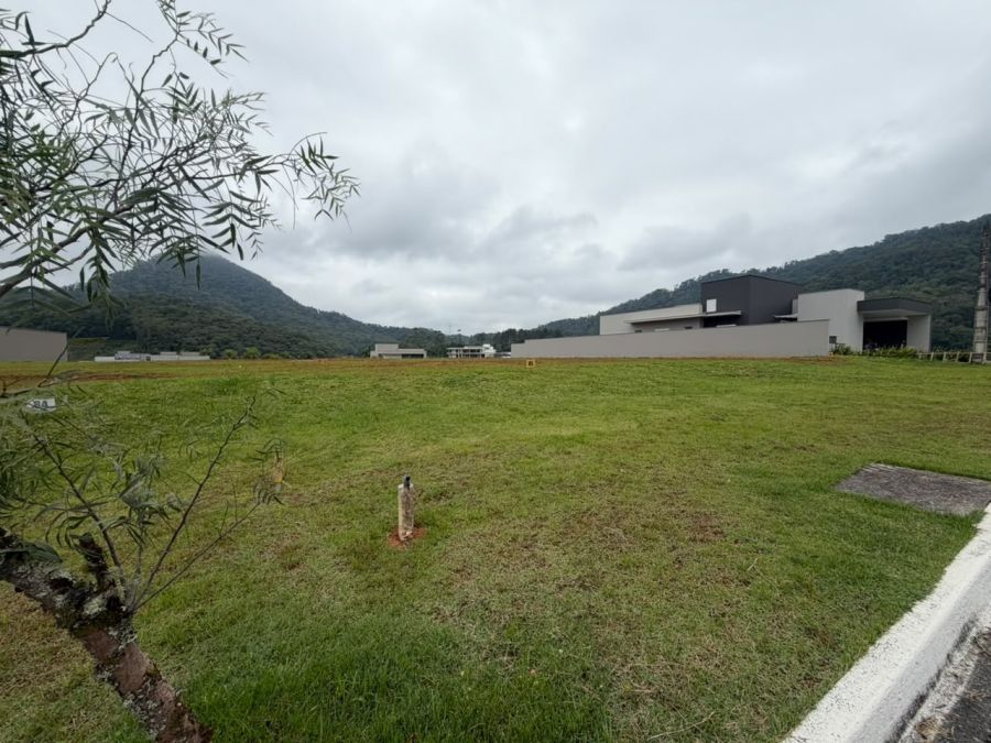 Imagem Lote de 560 m² em condomínio fechado à venda, Duquesa de Chartres - Jaraguá do Sul/SC