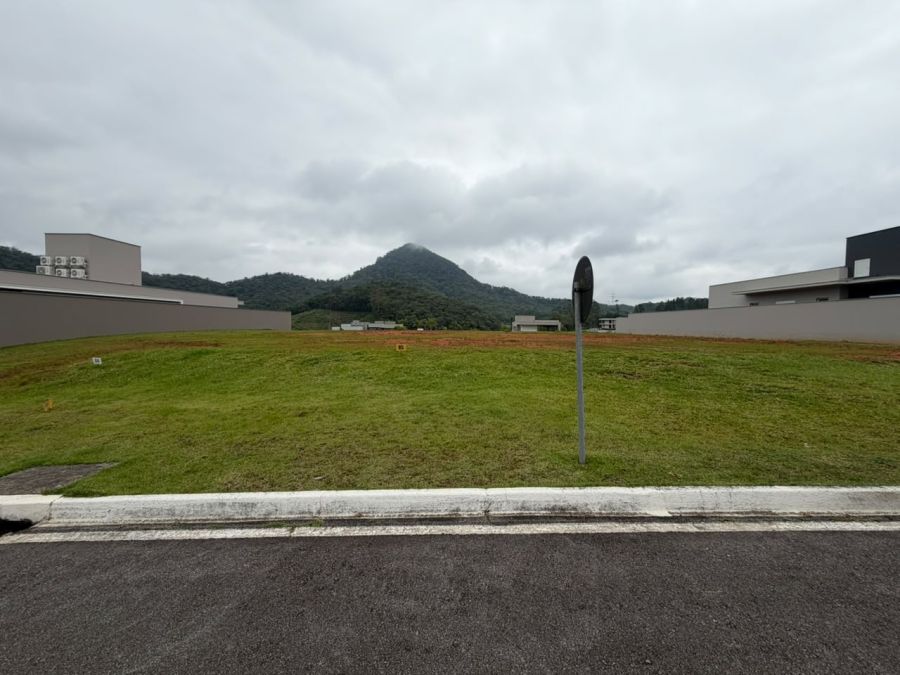 Imagem Lote de 560 m² em condomínio fechado à venda, Duquesa de Chartres - Jaraguá do Sul/SC
