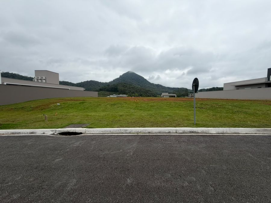 Imagem Lote de 560 m² em condomínio fechado à venda, Duquesa de Chartres - Jaraguá do Sul/SC