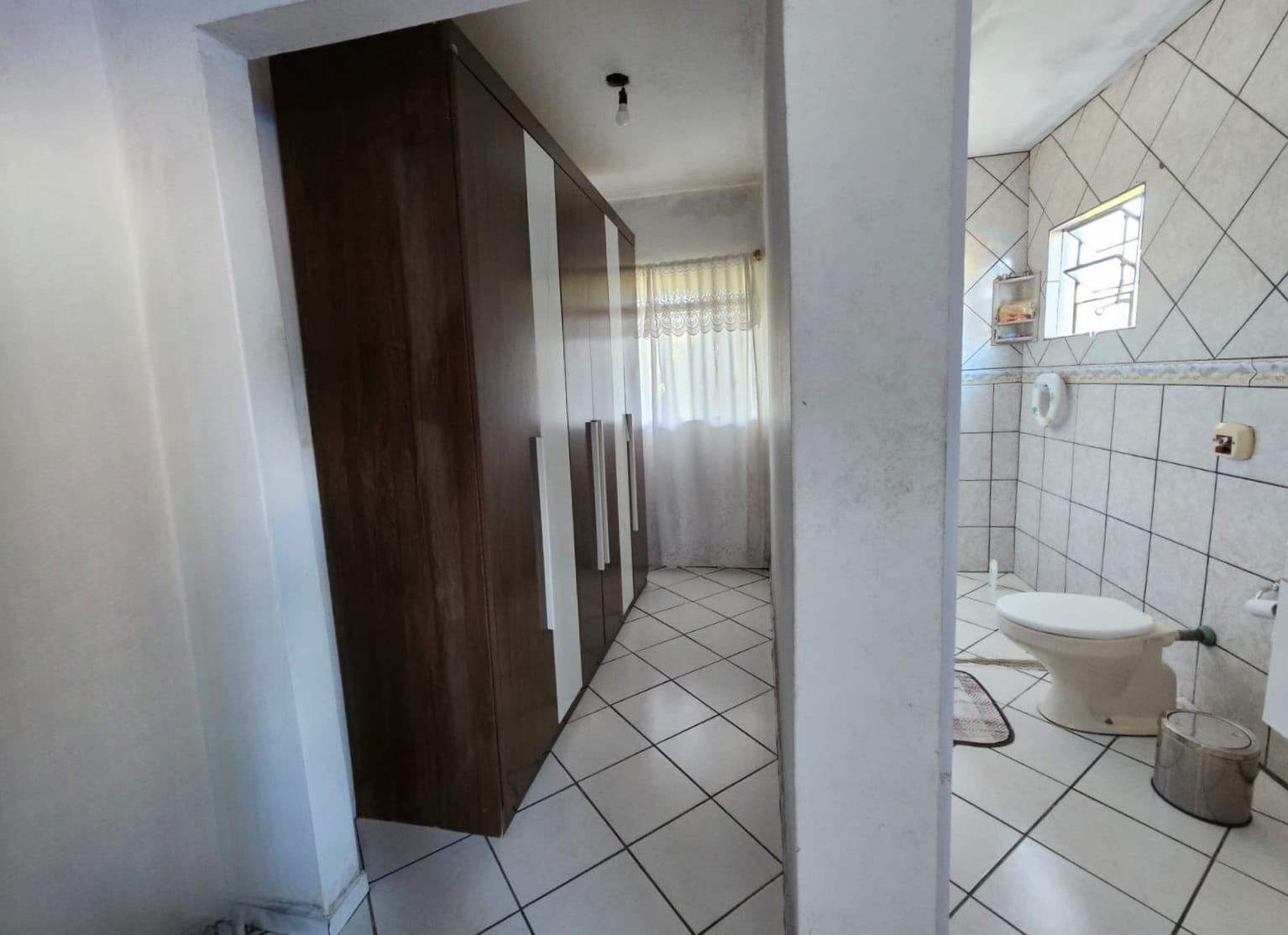 Imagem Casa com 3 dormitórios no bairro Jaraguá 99 em Jaraguá do Sul