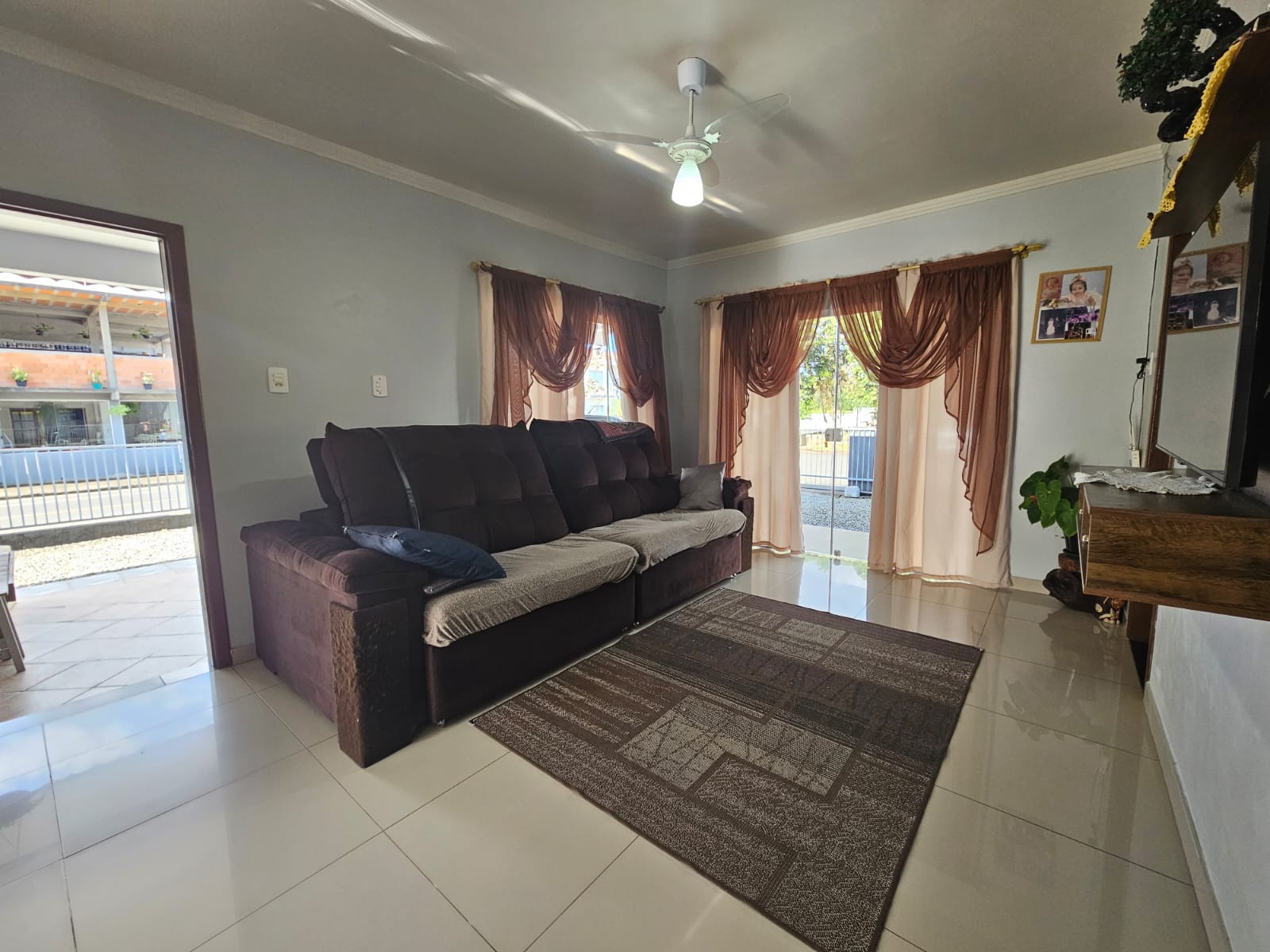 Casa de esquina com 3 dormitórios + edícula no bairro João Pessoa em Jaraguá do Sul