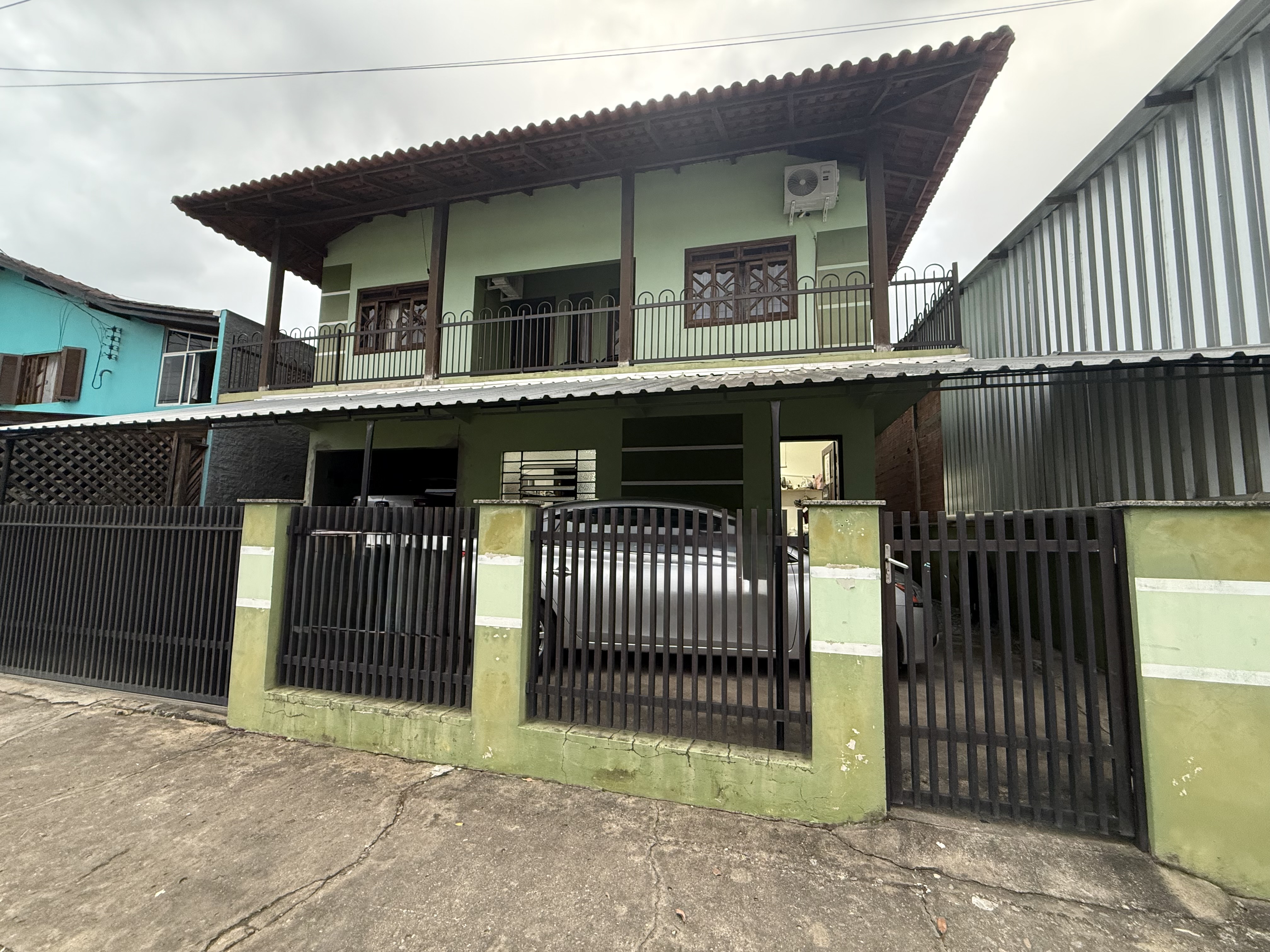 Casa com amplo Terreno à venda no Água Verde em Jaraguá do Sul