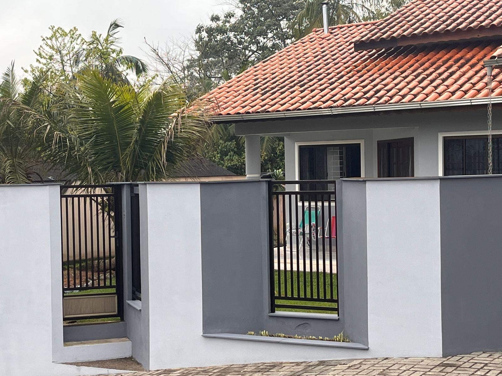 Casa Térrea com Suíte e Espaço Verde – Conforto e Segurança Próximo ao Centro